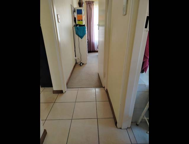 2 BEDROOM APARTMENT FOR SALE IN PIONEER PARK